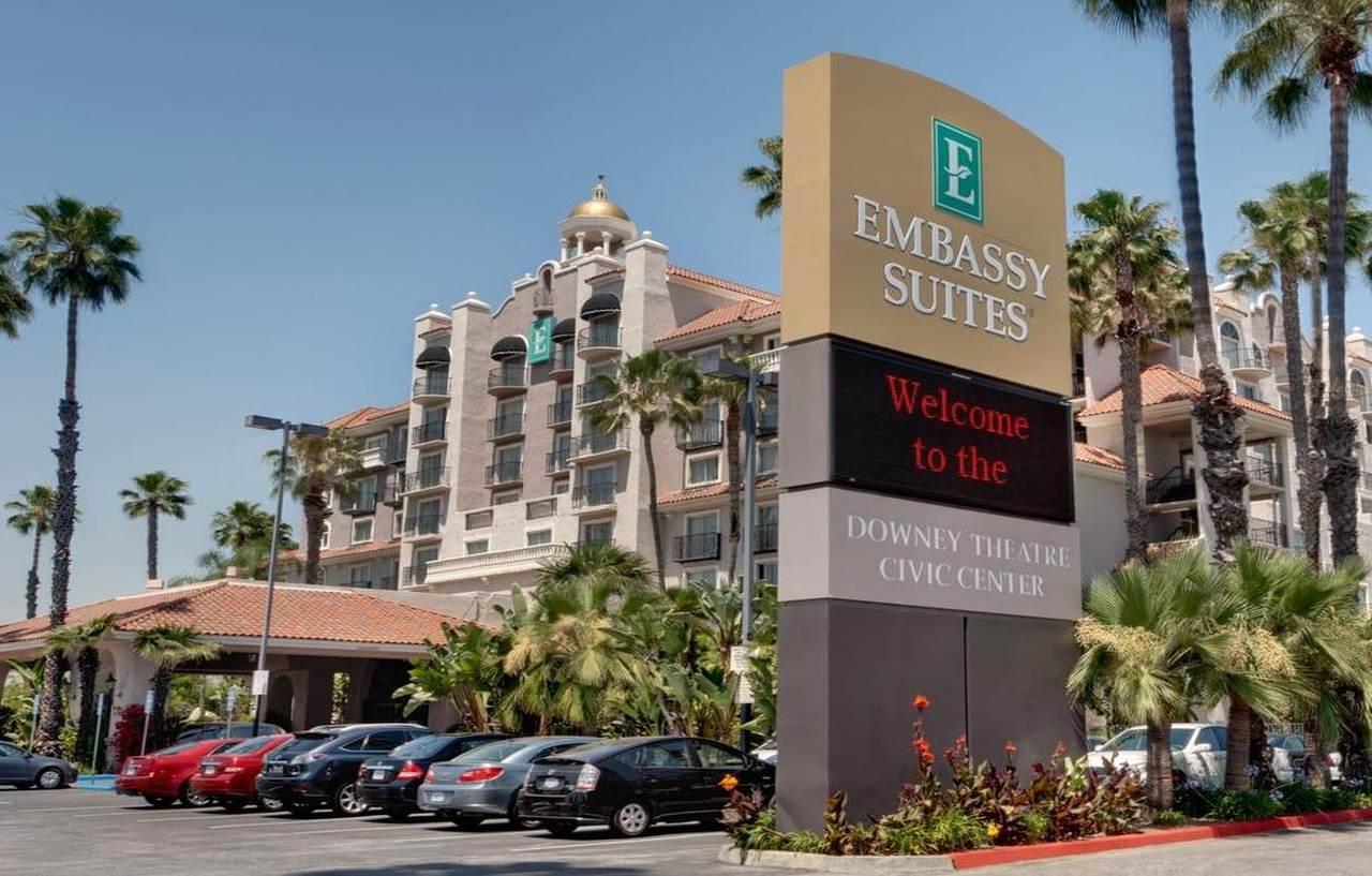 Embassy Suites By Hilton Los Angeles Дауни Экстерьер фото